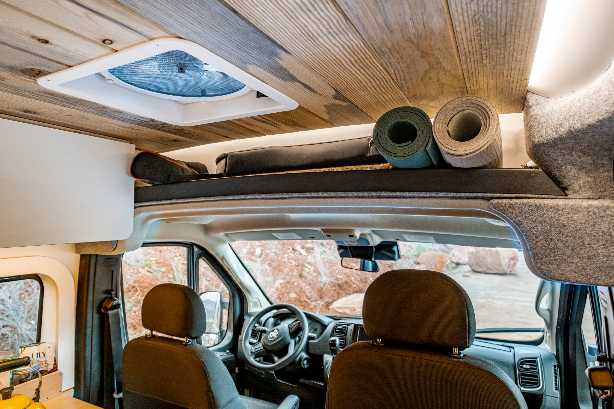 DM Vans LV-5 camper van