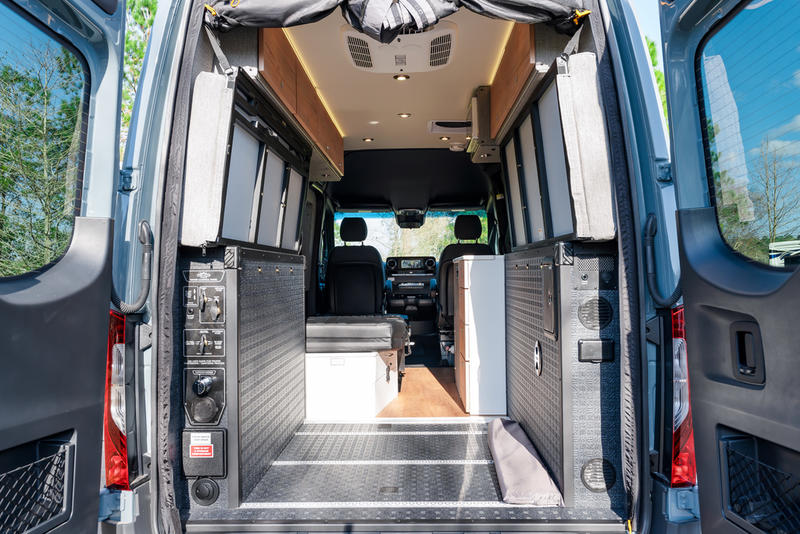 Storyteller Overland Classic MODE camper van