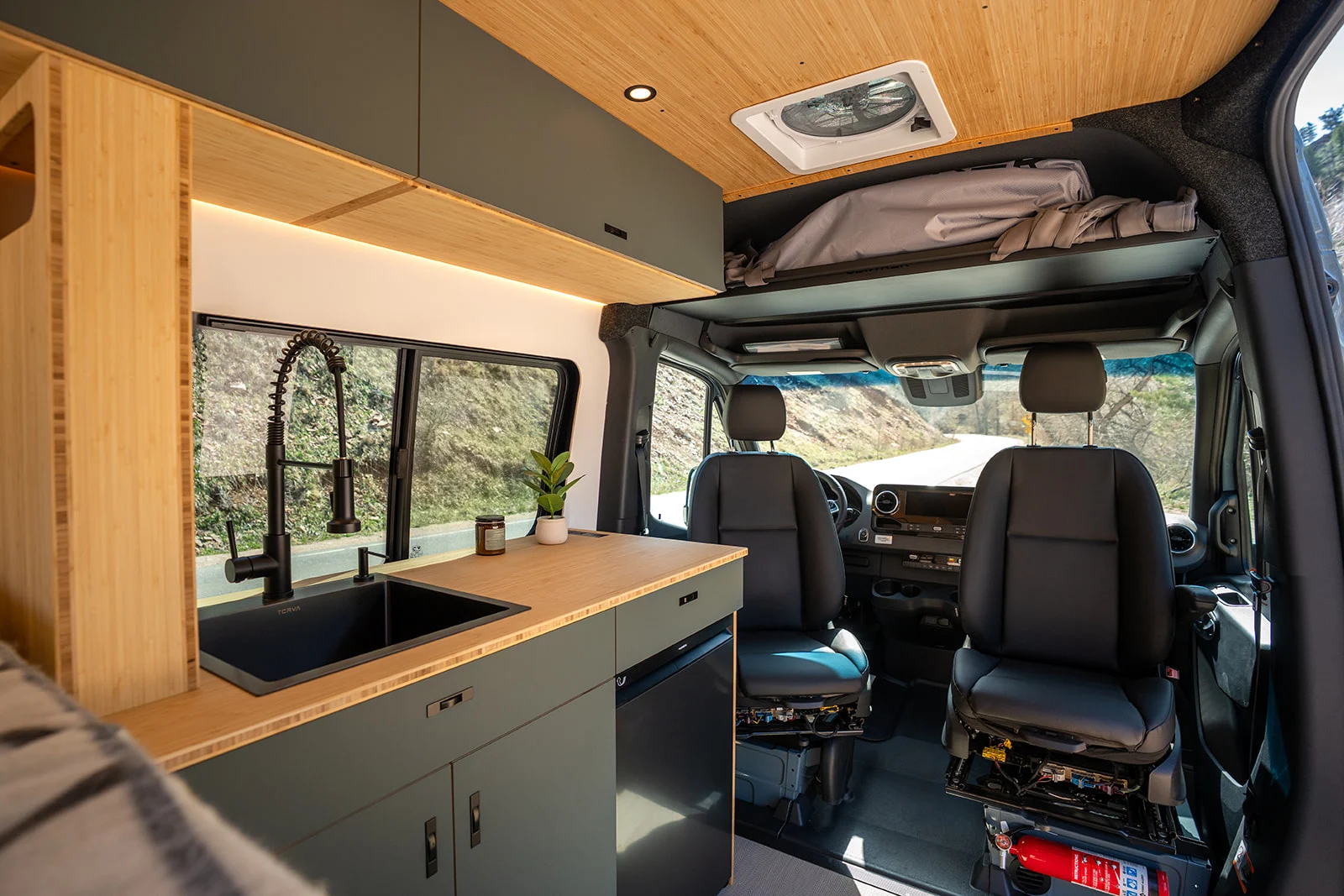Geotrek Vans Albatross (AWD) camper van