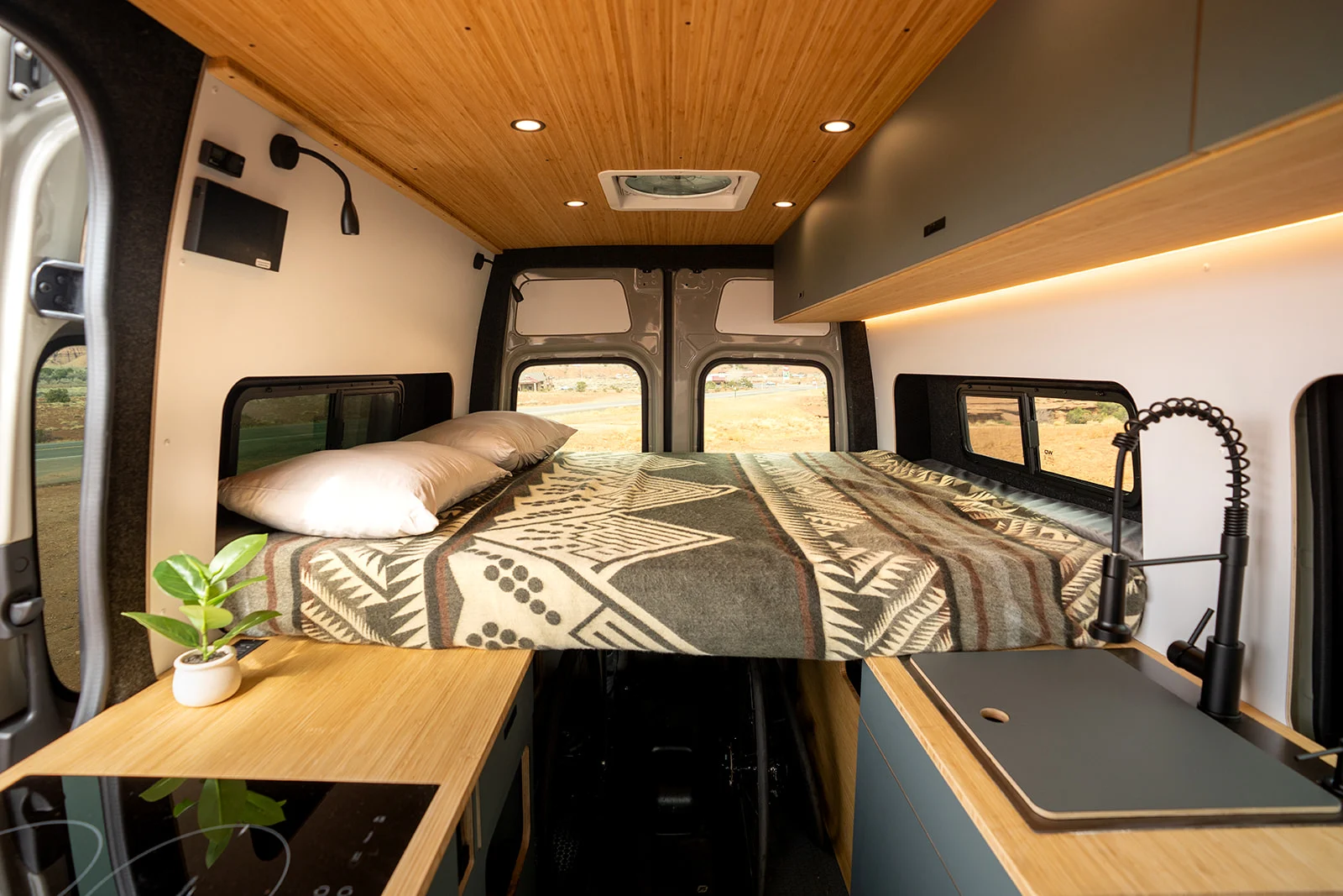 GeoTrek Vans Convoy (AWD) camper van